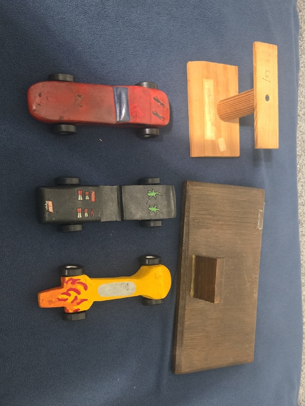 Wooden Racing Cars And Displays Scouts Pinewood Derby